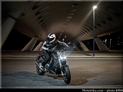 bmw_r_1200_r_2015_0001.jpg