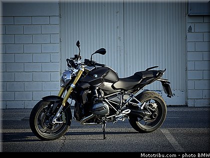 bmw_r_1200_r_2015_0002.jpg