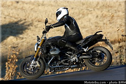 bmw_r_1200_r_2015_0011.jpg