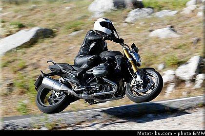 bmw_r_1200_r_2015_0022.jpg
