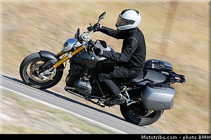 bmw_r_1200_r_2015_0039.jpg