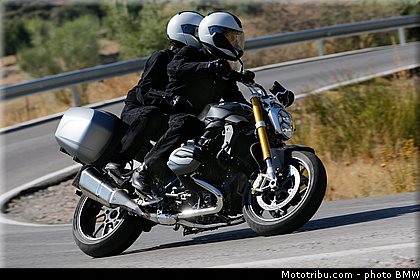 bmw_r_1200_r_2015_0041.jpg