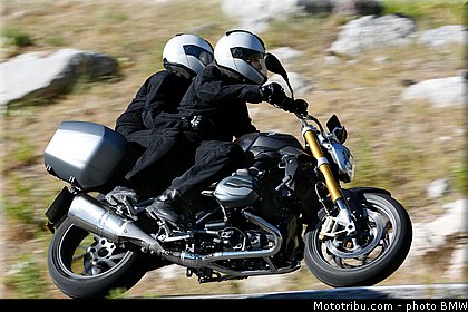 bmw_r_1200_r_2015_0042.jpg