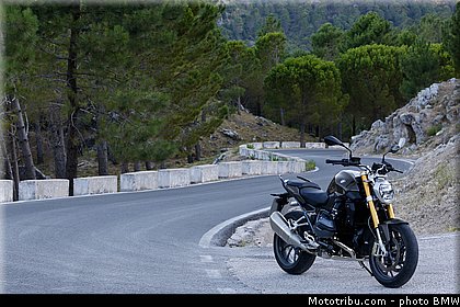 bmw_r_1200_r_2015_0048.jpg