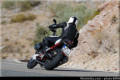 bmw_r_1200_r_2015_0071.jpg