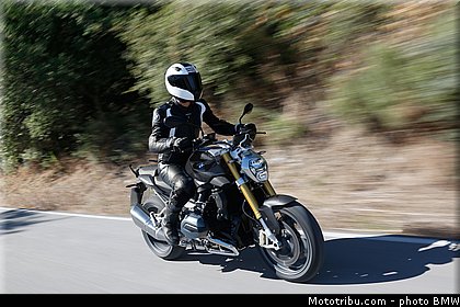 bmw_r_1200_r_2015_0077.jpg