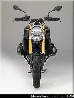 bmw_r_1200_r_2015_0109.jpg
