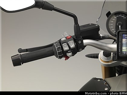 bmw_r_1200_r_2015_0114.jpg