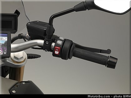 bmw_r_1200_r_2015_0115.jpg