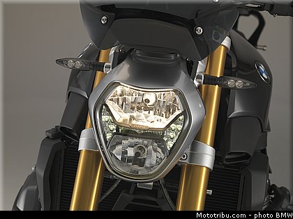 bmw_r_1200_r_2015_0118.jpg