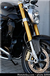 bmw_r_1200_r_2015_0120.jpg