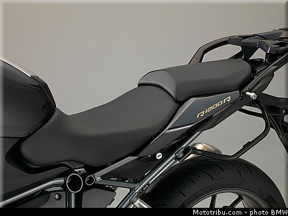 bmw_r_1200_r_2015_0127.jpg