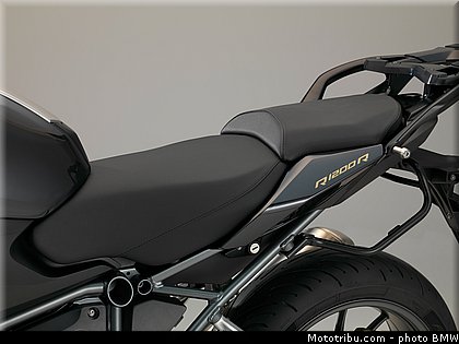 bmw_r_1200_r_2015_0128.jpg