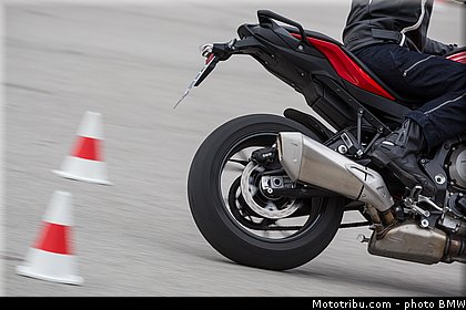 abs_pro_001_bmw_2016_s_1000_xr.jpg