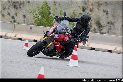 abs_pro_002_bmw_2016_s_1000_xr.jpg