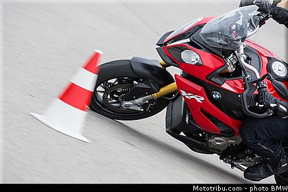 abs_pro_004_bmw_2016_s_1000_xr.jpg