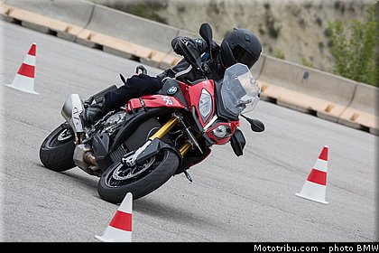 abs_pro_015_bmw_2016_s_1000_xr.jpg