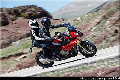 action_030_bmw_2016_s_1000_xr.jpg