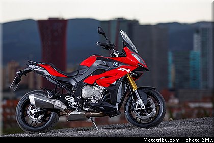 statique_exterieur_10_bmw_2016_s_1000_xr.jpg