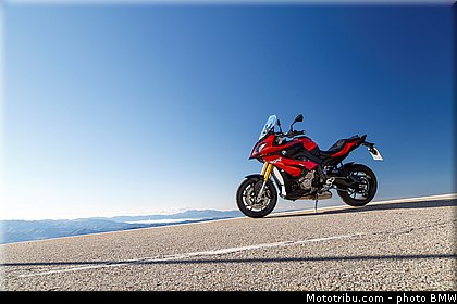 statique_exterieur_16_bmw_2016_s_1000_xr.jpg