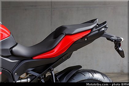 statique_exterieur_37_bmw_2016_s_1000_xr.jpg
