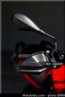 statique_exterieur_42_bmw_2016_s_1000_xr.jpg