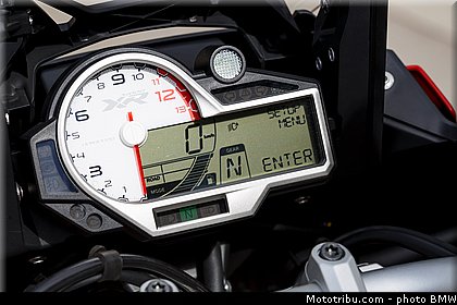 statique_exterieur_46_bmw_2016_s_1000_xr.jpg