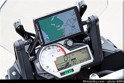 statique_exterieur_47_bmw_2016_s_1000_xr.jpg