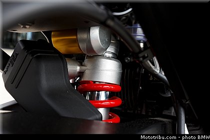 statique_exterieur_64_bmw_2016_s_1000_xr.jpg
