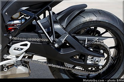 statique_exterieur_66_bmw_2016_s_1000_xr.jpg