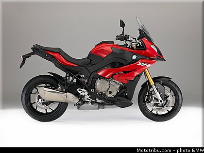 statique_studio_012_bmw_2016_s_1000_xr.jpg