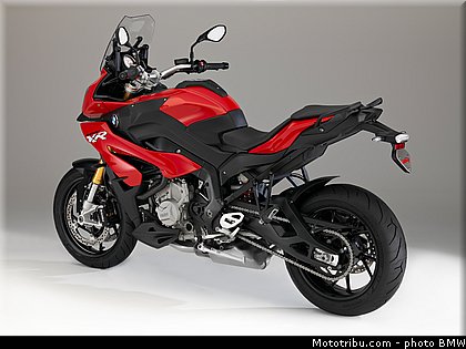 statique_studio_017_bmw_2016_s_1000_xr.jpg