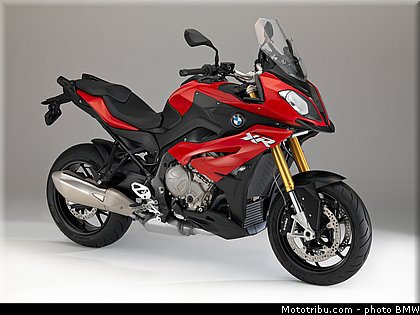 statique_studio_019_bmw_2016_s_1000_xr.jpg