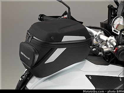 statique_studio_028_bmw_2016_s_1000_xr.jpg