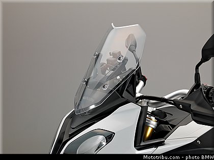 statique_studio_042_bmw_2016_s_1000_xr.jpg