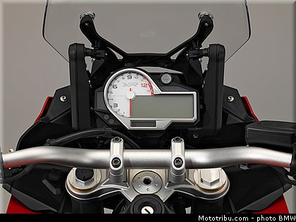 statique_studio_044_bmw_2016_s_1000_xr.jpg