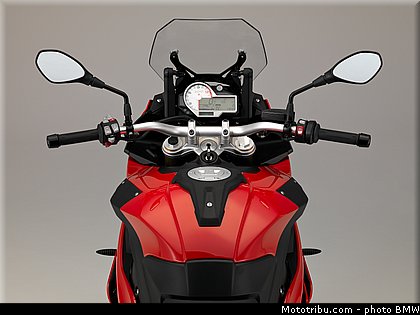 statique_studio_049_bmw_2016_s_1000_xr.jpg