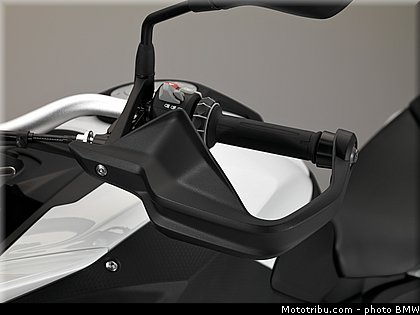 statique_studio_050_bmw_2016_s_1000_xr.jpg