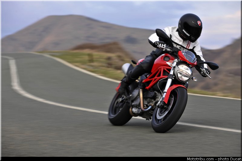 ducati_1200_monster_2014_007