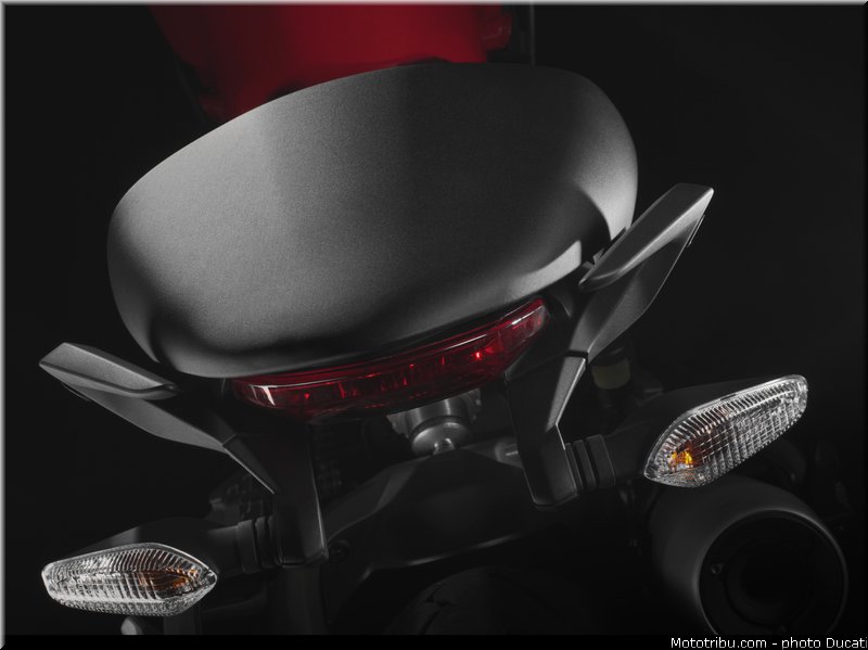ducati_1200_monster_2014_046