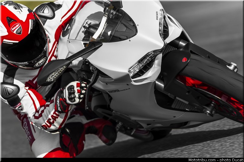 ducati_2014_superbike_899_panigale_0004