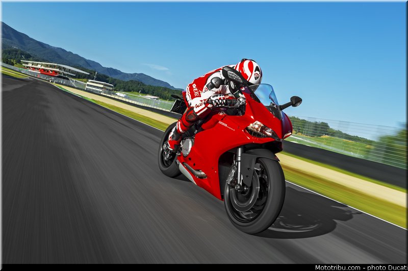 ducati_2014_superbike_899_panigale_0046