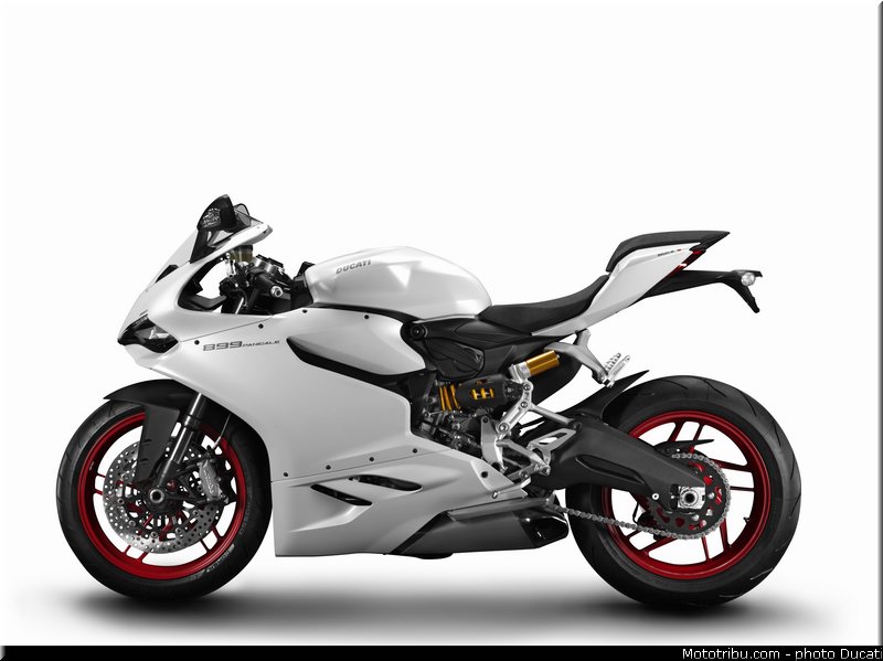 ducati_2014_superbike_899_panigale_0078
