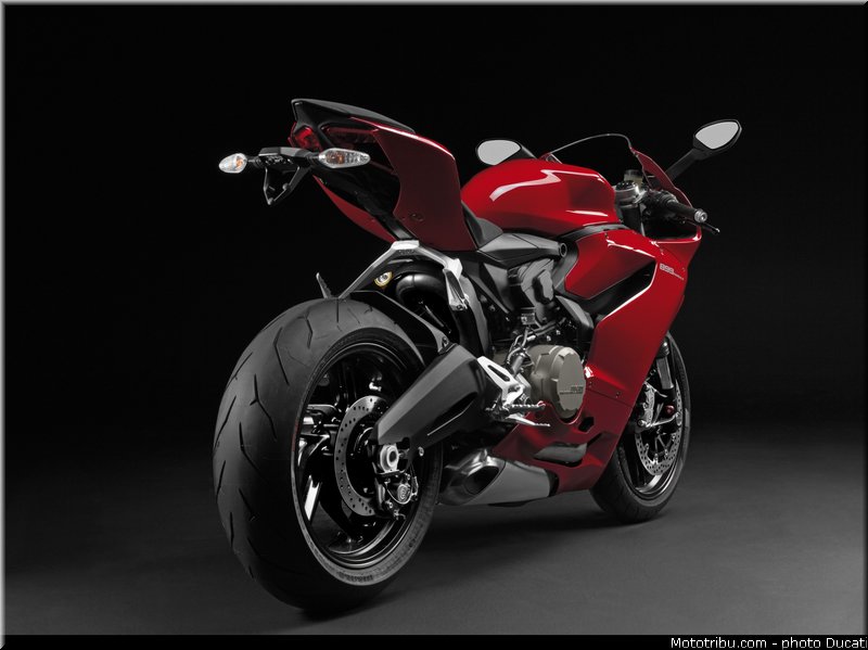 ducati_2014_superbike_899_panigale_0084