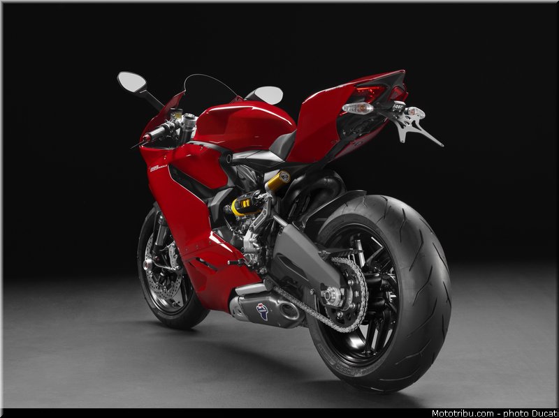 ducati_2014_superbike_899_panigale_0097