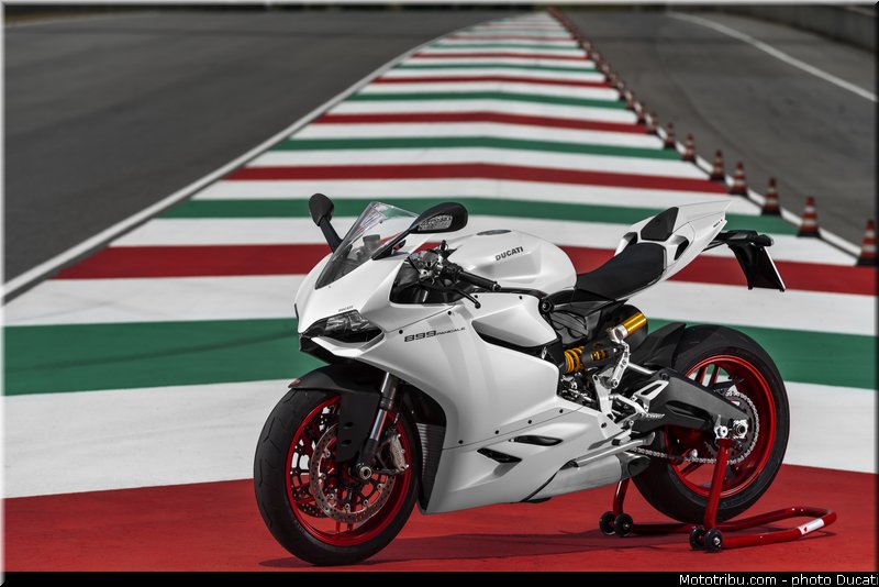 ducati_2014_superbike_899_panigale_0100