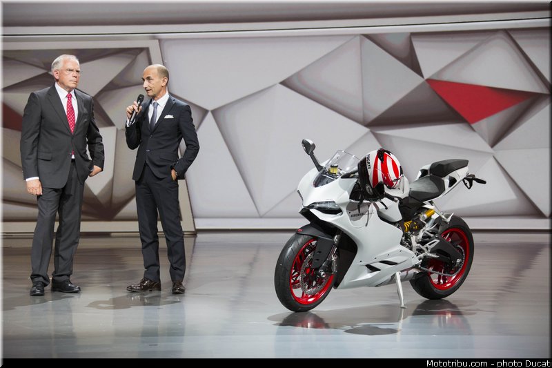 ducati_2014_superbike_899_panigale_0104