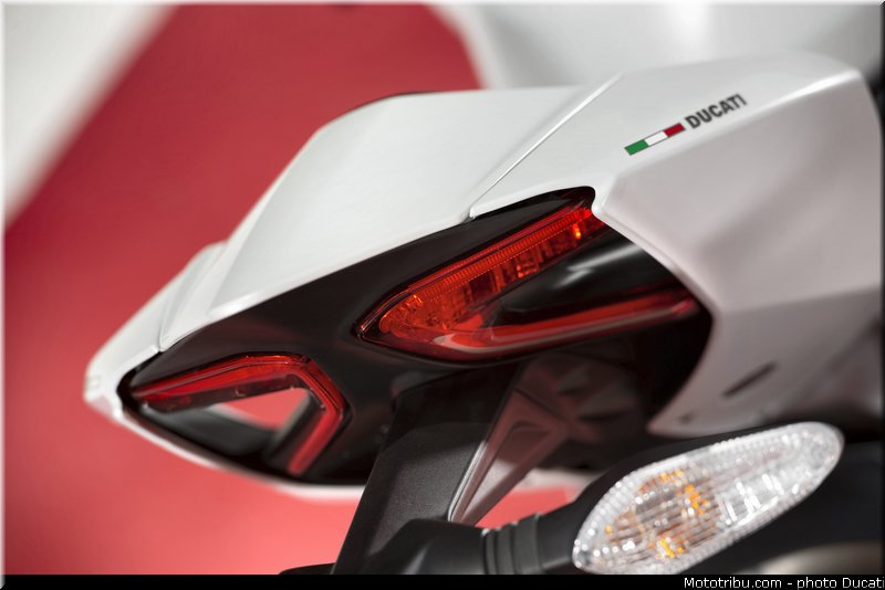 ducati_2014_superbike_899_panigale_0110