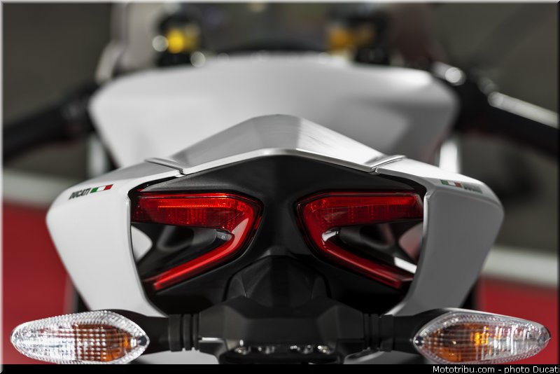 ducati_2014_superbike_899_panigale_0111