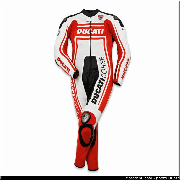 ducati_2014_superbike_899_panigale_0135